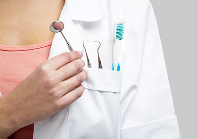 dental-tools-in-pocket dental-tools-in-pocket